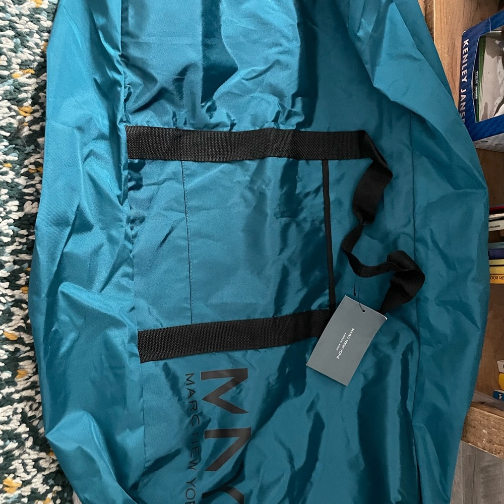 BRAND NEW DUFFEL BAG